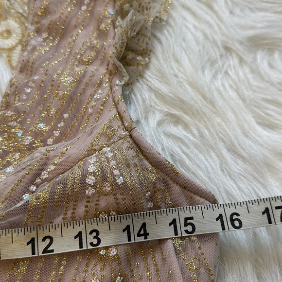 Hello Molly MATCH ME DRESS CHAMPAGNE NWT Size Large - Picture 10 of 12